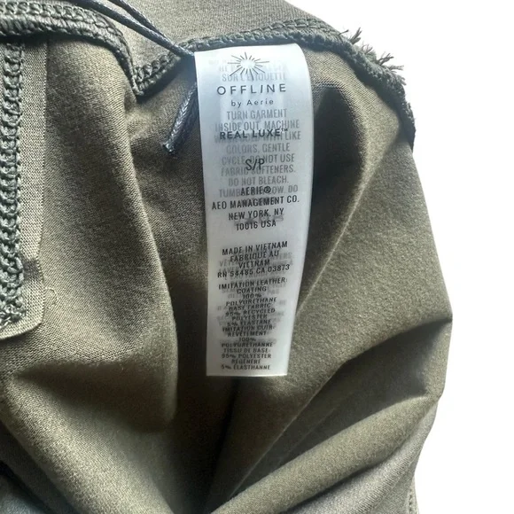 OFFLINE By Aerie Real Luxe Faux Leather Legging Olive NWT Small and Medium - Picture 10 of 14